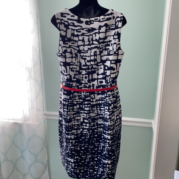Connected Apparel sleeveless dress Size 12 - Picture 4 of 9